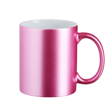 Ein pinkfarbener Kaffeebecher mit glatter Oberfläche und einem Griff.