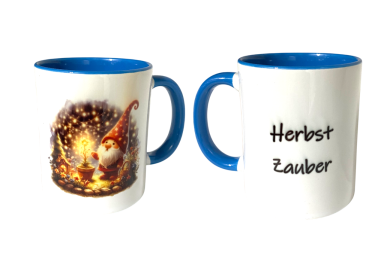 Tasse mit gnomähnlicher Figur und der Aufschrift "Herbst Zauber".