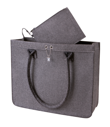 Grau filzene Tasche mit zwei Griffen und passender kleiner Kosmetiktasche.