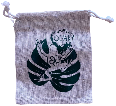 Beiger Stoffbeutel mit grünem Frosch-Motiv und Schriftzug "QUAK".
