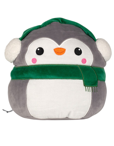 Kuschelpinguin mit grüner Mütze und Schal, freundliches Gesicht, runde Form.